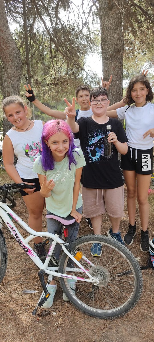 EscolaRocafonda's tweet photo. Avui l'alumnat de 6è hem anat fins a Llavaneres per les cinc sènies en bicicleta. Ha estat tota una aventura!!
@aliancesmagnet @educaciocat @SSTTMVO @EducacioMataro @matarocat @esportmataro @CEMaresme @tecnocampusSQAI @TecnoCampus https://t.co/9iiyXzj97p