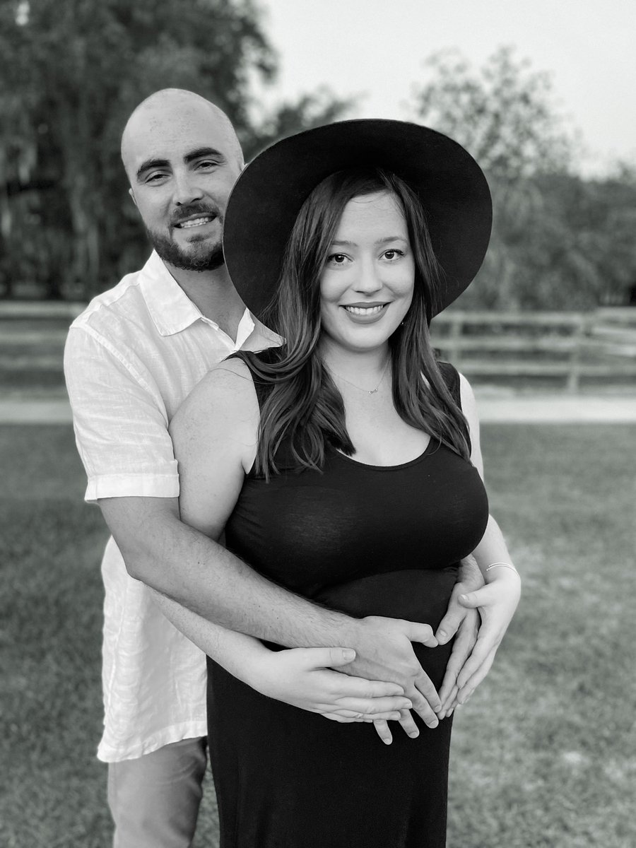 Julia Raymond Hare tweet media