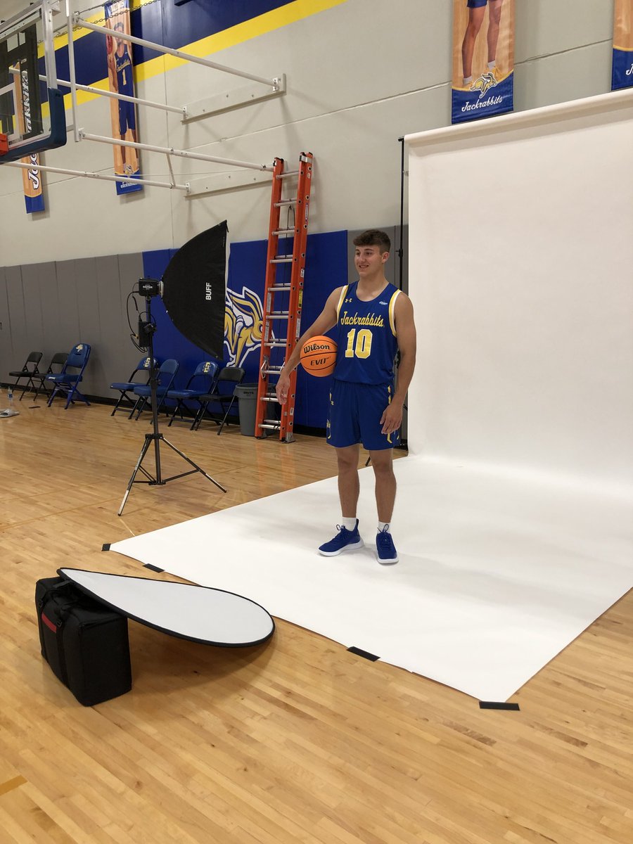 GoJacksMBB's tweet photo. The new guys have their numbers!

🏀 @kalen_garry #10
🏀 @matthew_mors #11
🏀 @tannerteslaa #15
🏀 @jack_hastreiter #23
🏀 @WilliamKyleIII #42

#GoJacks 🐰 https://t.co/HMdC7YIYel