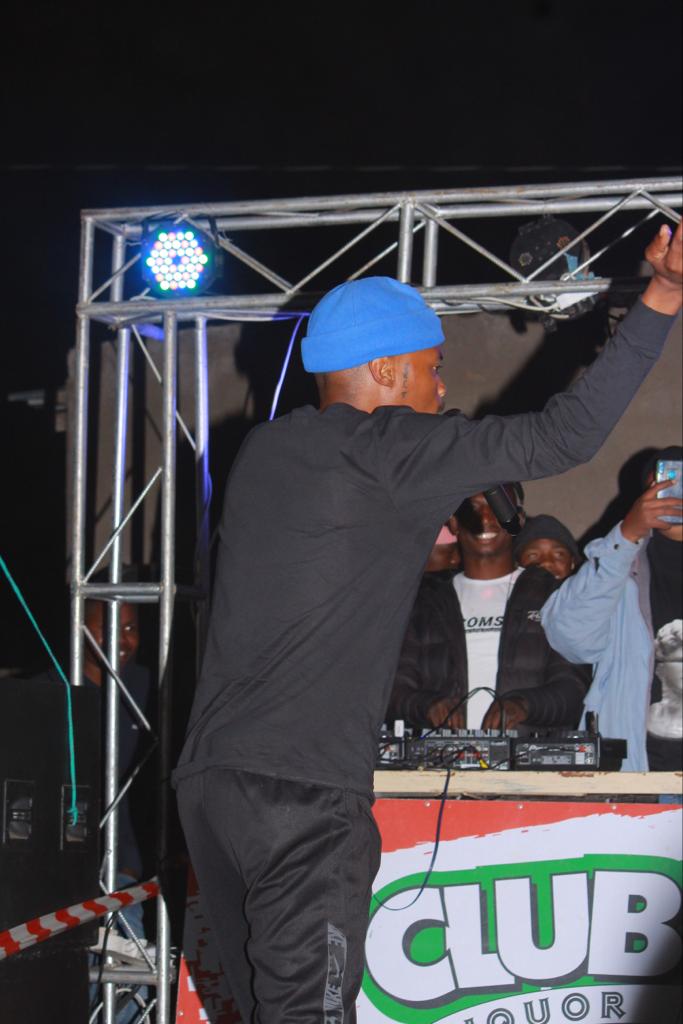 shebeshxt's tweet photo. YDC (Youth Day Celebration)
what i did @ YDCπβπ
#Shebeshxt #Shebeshisa #Shebewele
π£π₯π£π₯π£π₯π£π₯π£π₯π£π₯ https://t.co/IOyssLPuPw