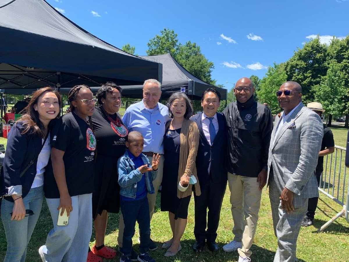 TheKAAGNY's tweet photo. Juneteenth is a day to recognize freedom and today - and everyday - we remain grateful for freedom and coming together as a community to celebrate. https://t.co/exDqdznOV5