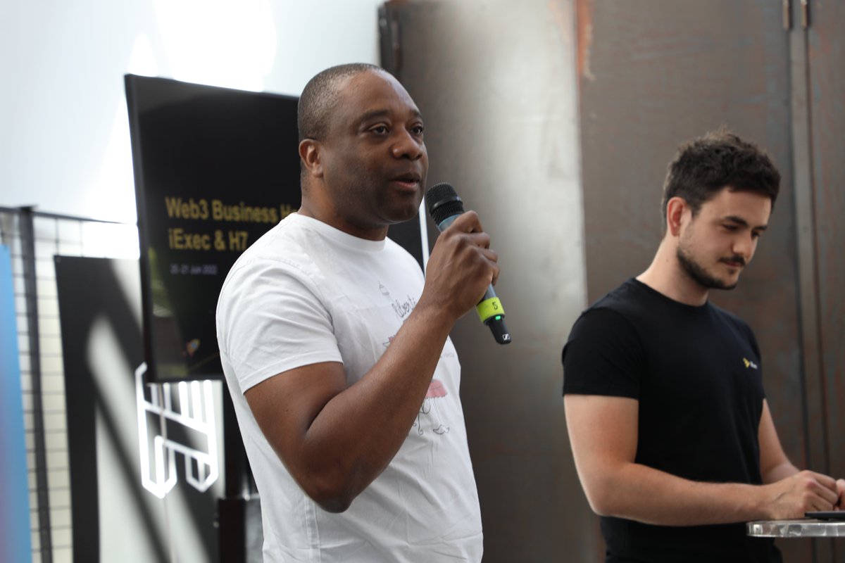 Jour 1 - BUSINESS HACKATHON 🪐

Une journée intense dédiée aux fondations du Web3 et à la tokenisation : 24h pour poser les bases 💪

Les idées fusent et on voit déjà de beaux projets, hâte de voir les résultats 👀