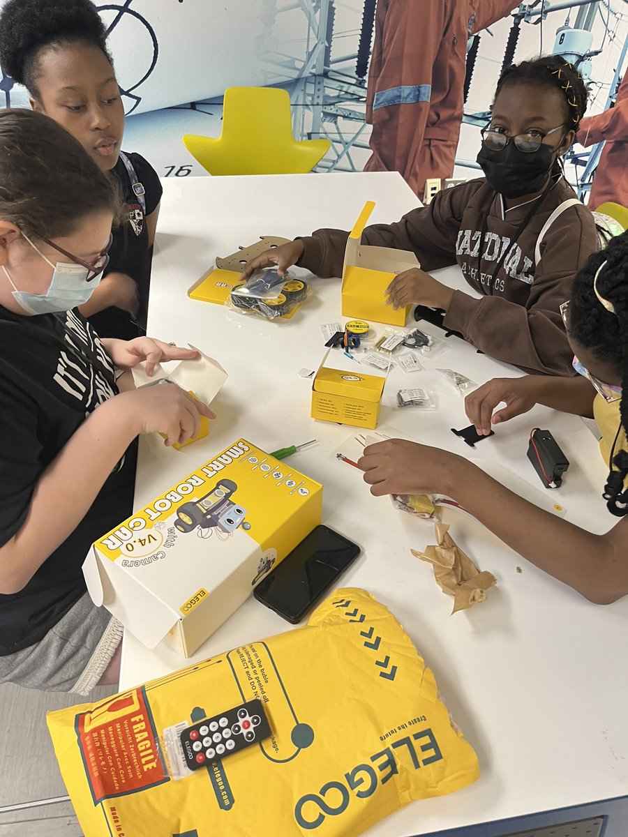 Amber Hill (Gilmore) tweet media