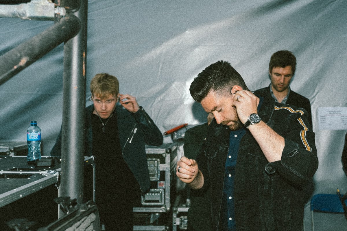 Kodaline's tweet photo. Thank you for coming to our show at @MalahideCastleG! It was so special to be back ❤️ Shout out to @IamTomWalker, @lucyblue and @truetidesband for amazing performances too. 
📸 @thisiswolff https://t.co/Oxyj85ZWfI