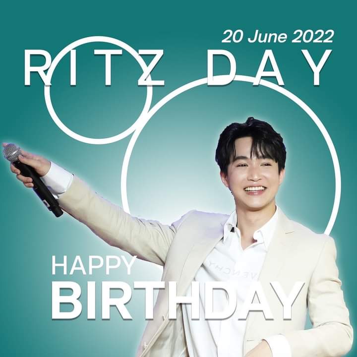 fiyfly21's tweet photo. #Happy32ndRitzDay
HBD to คุมหมอริท
ทุกวันนี้เห็นธุรกิจการงานพี่ไปได้ดี มั่งคั่งร่ำรวย ก็ดีใจมากแล้ว รู้ว่าทำงานหนัก พักผ่อนเยอะๆนะคะ พวกเราเป็นกำลังใจให้เหมือนเดิม คอยเอาใจช่วยพี่เสมอแหละ สุขสันต์วันเกิดค่ะพี่

ปล.หวังว่าปีหน้าจะได้จัดงานเหมือนเมื่อก่อนเนาะ อยากเจอจัง @MhorRitz https://t.co/XQ3z6mskMP