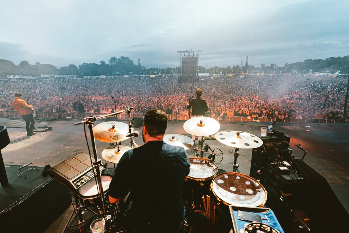 Kodaline's tweet photo. Thank you for coming to our show at @MalahideCastleG! It was so special to be back ❤️ Shout out to @IamTomWalker, @lucyblue and @truetidesband for amazing performances too. 
📸 @thisiswolff https://t.co/Oxyj85ZWfI