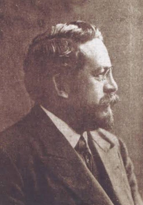 Tek çıkar yol Türk milliyetçiliğidir.

- Yusuf Akçura