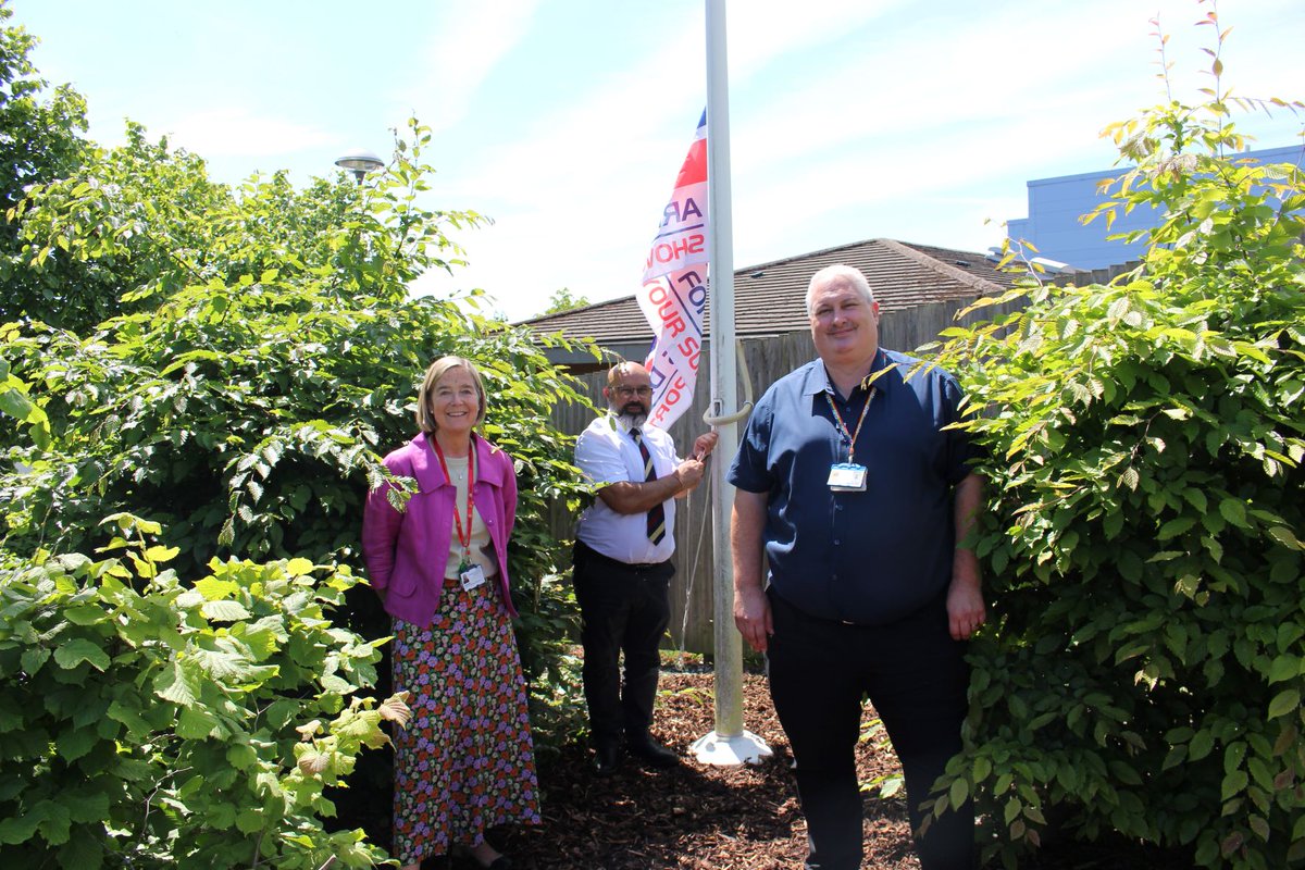 We are celebrating #ArmedForcesDay by launching a new veterans’ passport for patients.

The veterans’ passport is a small handbook which the veteran owns &amp; completes with as much or as little information as is important to them. 

Read more 👇👇tamesideandglossopicft.nhs.uk/news-and-event…