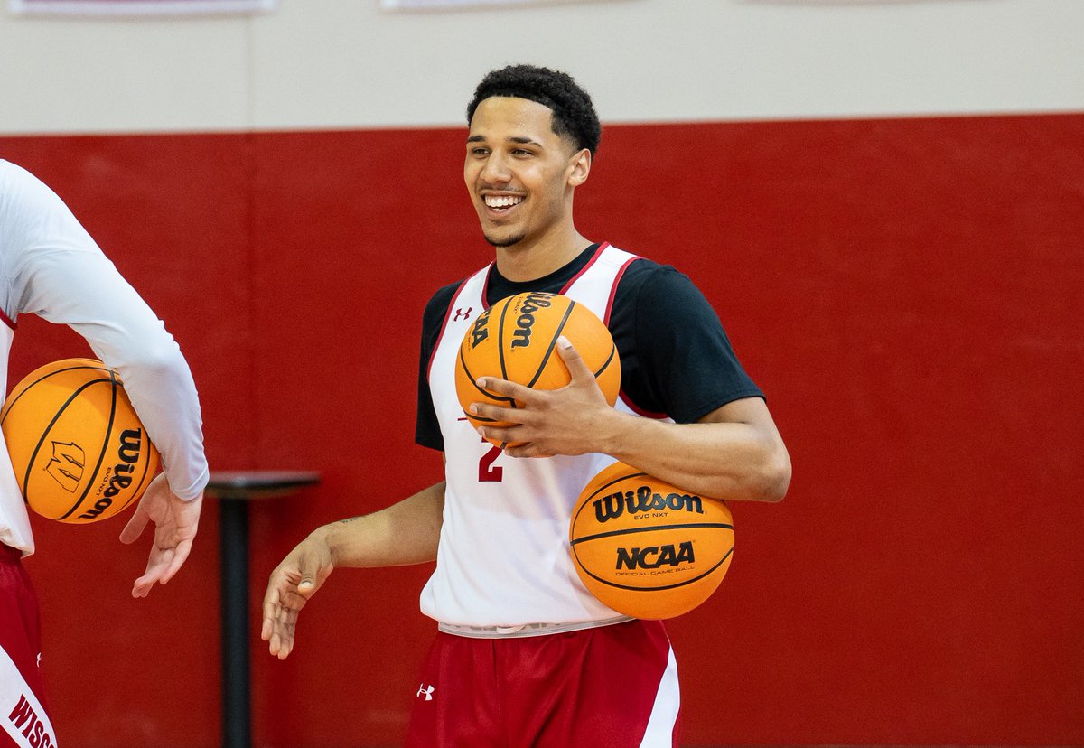 BadgerMBB's tweet photo. Back in the building 💯 https://t.co/Bk9lPWTIgt