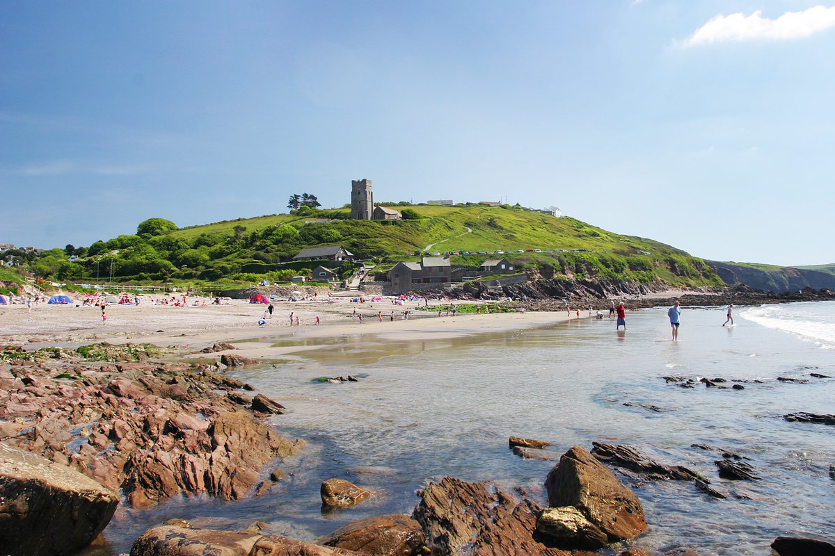 SouthDevonNL's tweet photo. #BeeInvolved Today 5pm - 7pm first of our free coastal hotspot walks at Wembury. Free guided walk to find out more about the endangered species behind our #Lifeontheedge project. Meet at Wembury Beach car park, Church Road, PL9 0HP https://t.co/0x6p3VsraH
