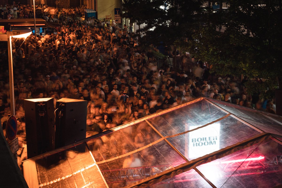 kosmoschemnitz tweet media