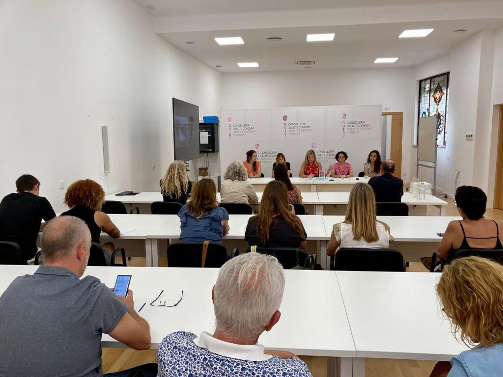 A les Balears hi ha al voltant de 3.000 nins i joves menors de 18 anys amb una malaltia crònica complexa. Davant una trentena de membres d'entitats i professionals de pediatria, presentam el Programa d'Atenció a Infants i Adolescents amb Malalties Cròniques Complexes.

Fil👇