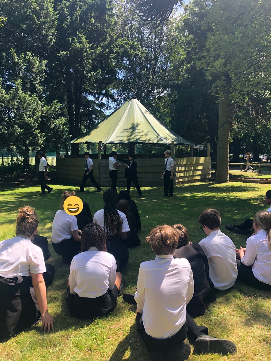 Roundhay English tweet media