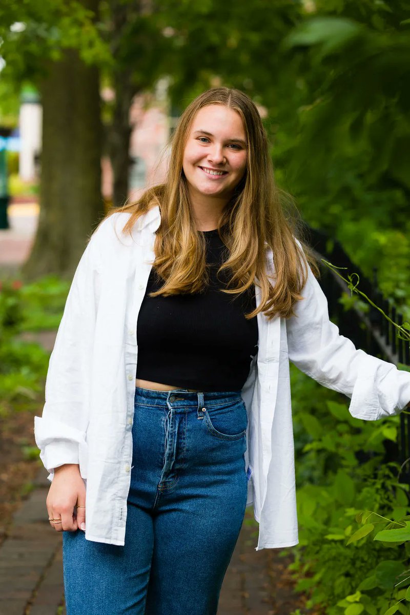 ADDISON | This super sweet senior is headed to BSU next fall and we couldn't be more proud of her!

Graduating next year? It's not too early to book your senior session. Available slots for summer and fall. Contact us buff.ly/3Lqzk6a
