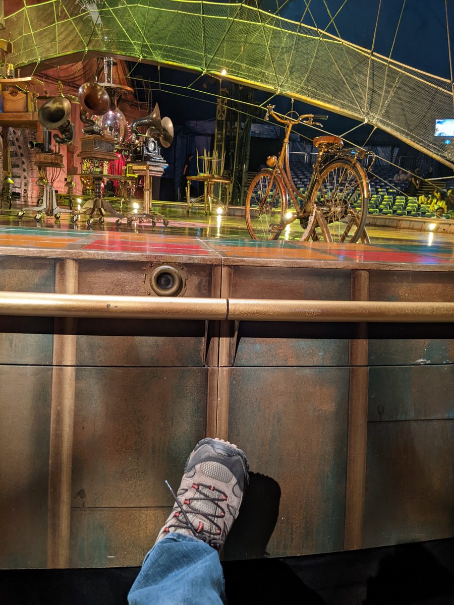 Shaggyshan's tweet photo. (...treated myself earlier this month to a pretty close seat too). It's crazy inventive &amp; fun, and goes on 'til July 10th. https://t.co/tRsXw5hLIg