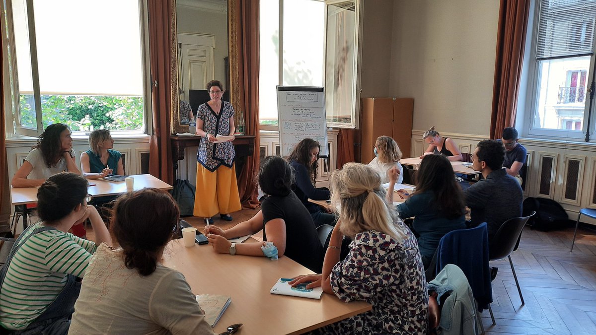 CARDIE PARIS tweet media