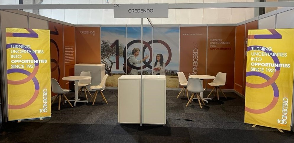 CredendoEN's tweet photo. @FlandersTrade #Exportbeurs in de startblokken. De #Credendo medewerkers zijn klaar om u 3 dagen (21, 22 & 23/06) te helpen met uw vragen over exportrisico’s.
Breng ons een bezoek!
#Export #CreditInsurance #Risk https://t.co/0xIb4JJiOK
