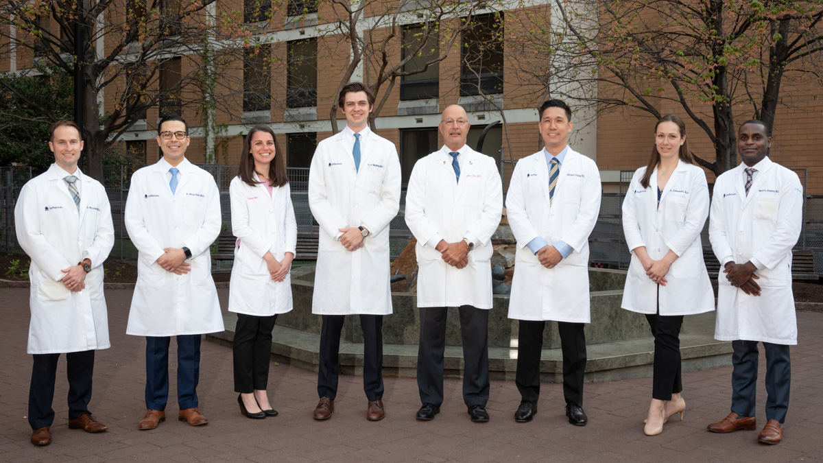 Congratulations to the phenomenal Class of 2022 -General Surgery Residency Program @JEFFsurgery. Best of luck in your fellowships! Drs. Steven Woodward, @ArturoRiosMD, @courtneyldevin, @TOMalleyMD, @RZheng8, @alicja_zalewski, and @NAlvarezMD