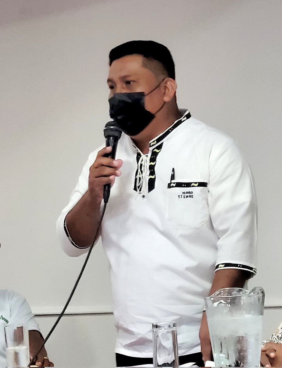 "Si el gobierno solo comprende cuando uno cierra las calles, entonces es lo que tenemos que hacer eso" Rey de la Comarca Naso Tjër Di, Reynaldo Alexis Santana
<a href="/Telemetro/">Telemetro</a> <a href="/EstrellaOnline/">La Estrella de Panamá</a> <a href="/RadioTemblor/">Radio Temblor Internacional</a>