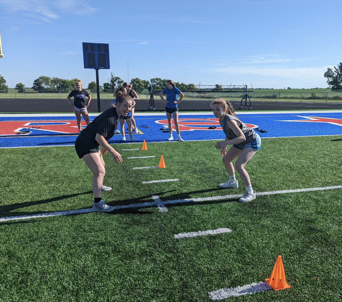 WeboStrength's tweet photo. We saw a lot of great competition and hard work this morning from the girls! #LadyStrength 💪🏋️‍♀️ https://t.co/t0m1j6fs2X