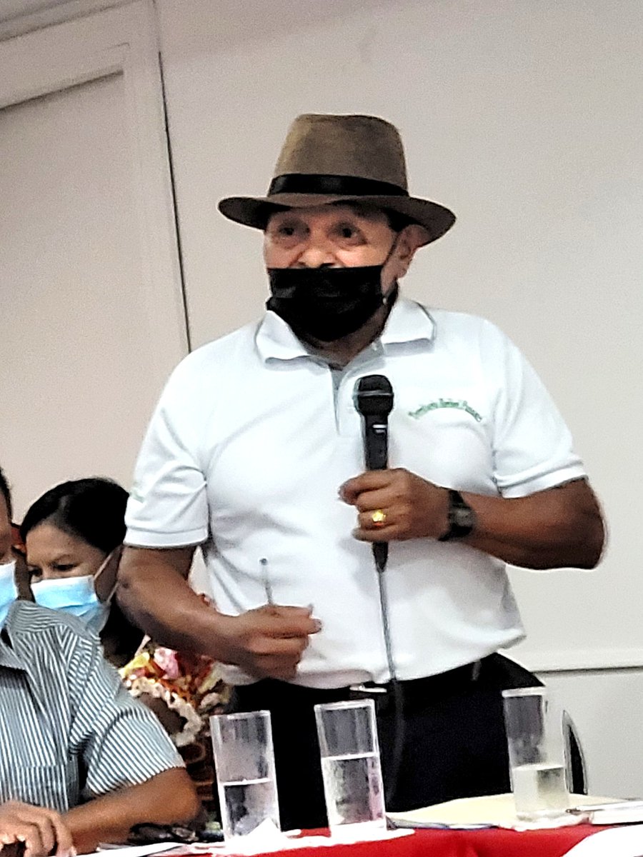 "Hablan que los Bribris somos pocos en Panamá, pero se les olvida que el gobierno en 1941, firmó los tratados de límites de tierra Panamá - Costa Rica y la mayor parte de nuestro territorio quedó al otro lado" Bulu Joaquín González líder del Consejo del Pueblo Bribri