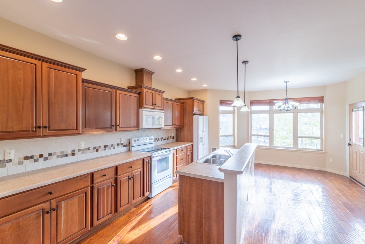 We are officially at the half way point with units sold at The Lofts. As of today we have:
- 10 units sold
- 5 units pending
- 5 units still available
*Only one three bedroom unit still available!
Stay up to date at gunnisonproperty.com/the-lofts/ or contact me at 970.275.8022.