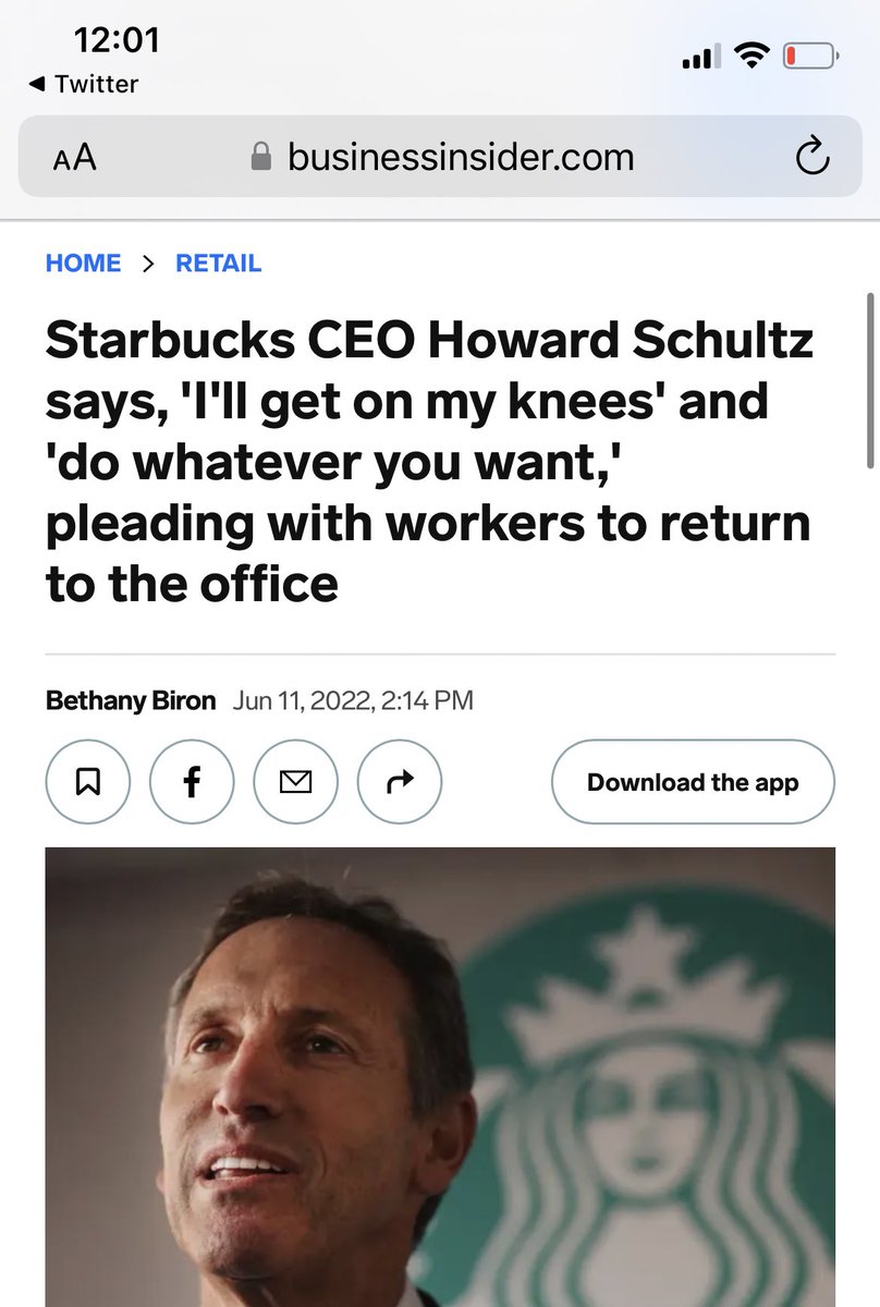 kenklippenstein's tweet image. When your workers are unionizing vs. when they aren’t