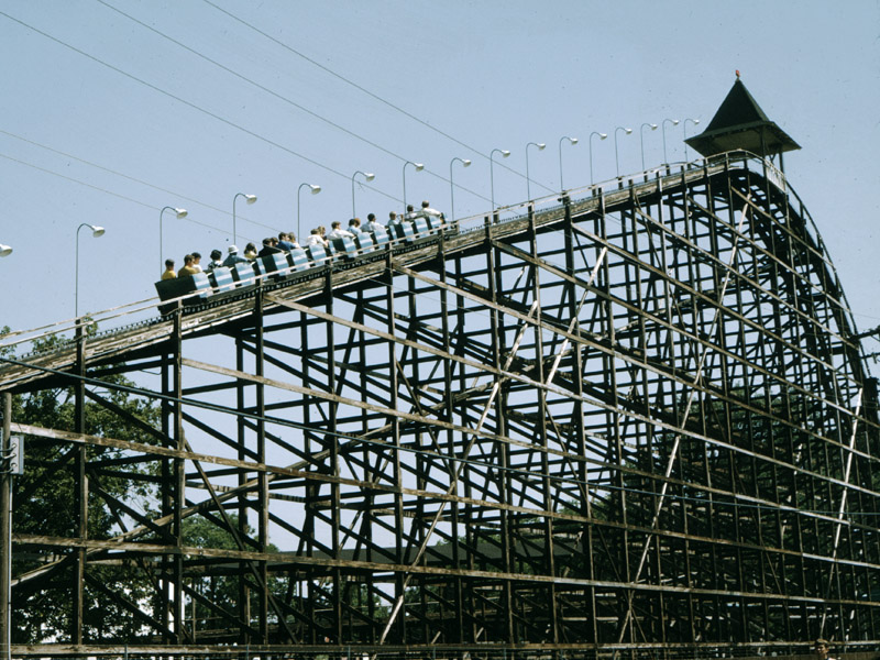 cedarpoint's tweet image. Today, we're honored that our friends at @aceonlineorg have designated the classic Blue Streak an ACE Roller Coaster Landmark!

Since 1964, our guests have loved its simple hills and airtime thrills. Truly a treasure to keep alive for generations to come! #RideWithACE #CoasterCon