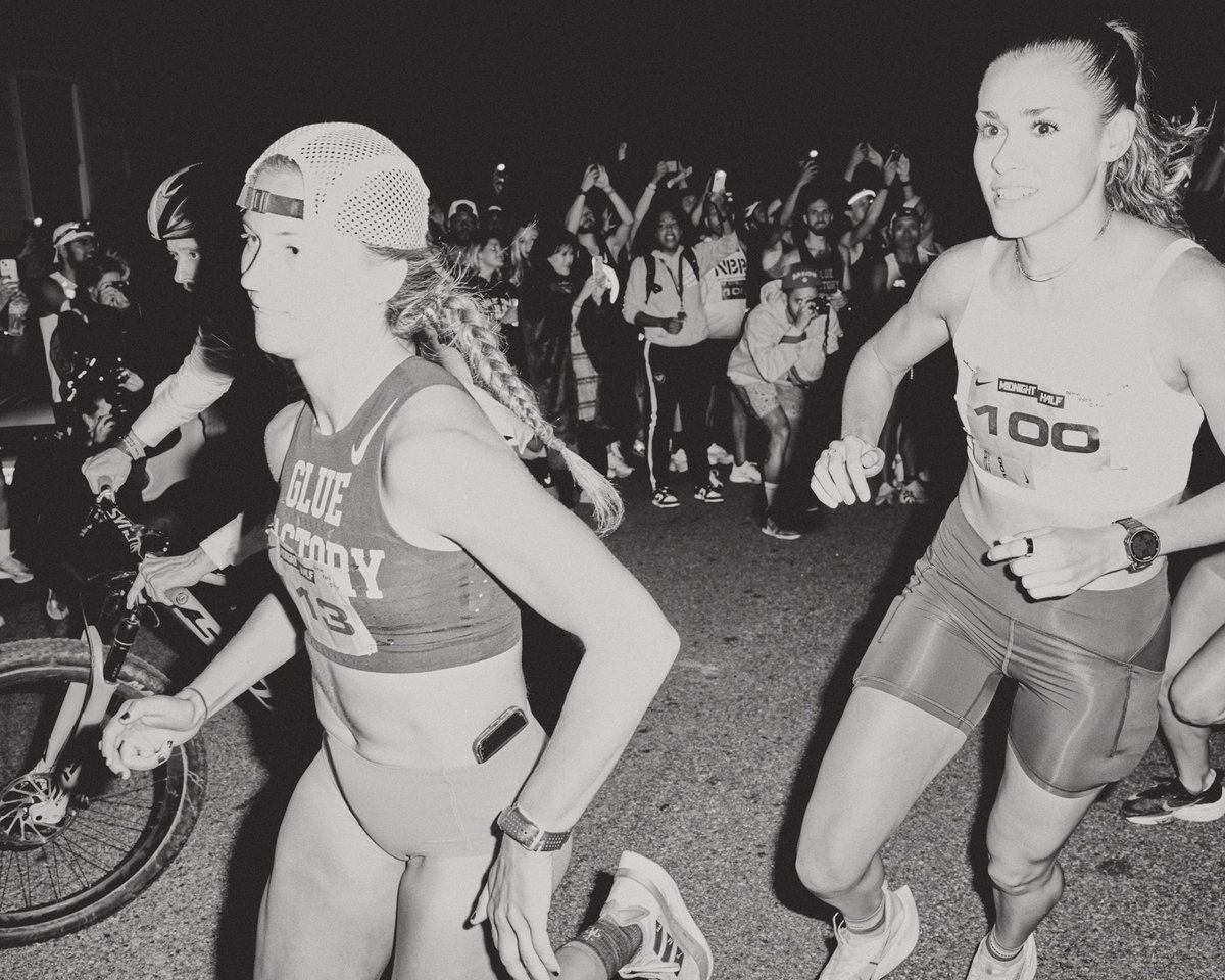 BryanBanducci's tweet photo. The first five minutes of the women’s race at the @OrchStRnnrs #MidnightHalf https://t.co/awBTHZbZ3D