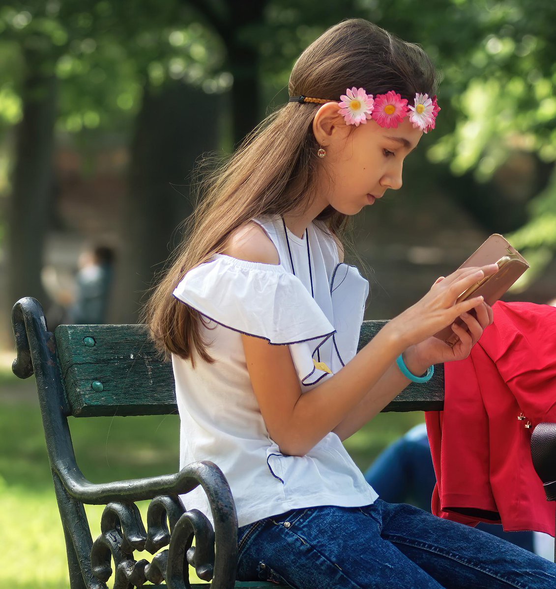 moobilux's tweet photo. Wie der @HauptstadtPapa berichtet verletzen nach Untersuchung viele Gaming- und Lern-Apps für Kinder die Privatsphäre. Untersucht wurden rund 379.000 Apps für Kinder. https://t.co/395pg4Lt4u #kinderapps #privatsphaere #hauptstadtpapa #lernapps #studie #kidsapps https://t.co/dCnVTdb8rN