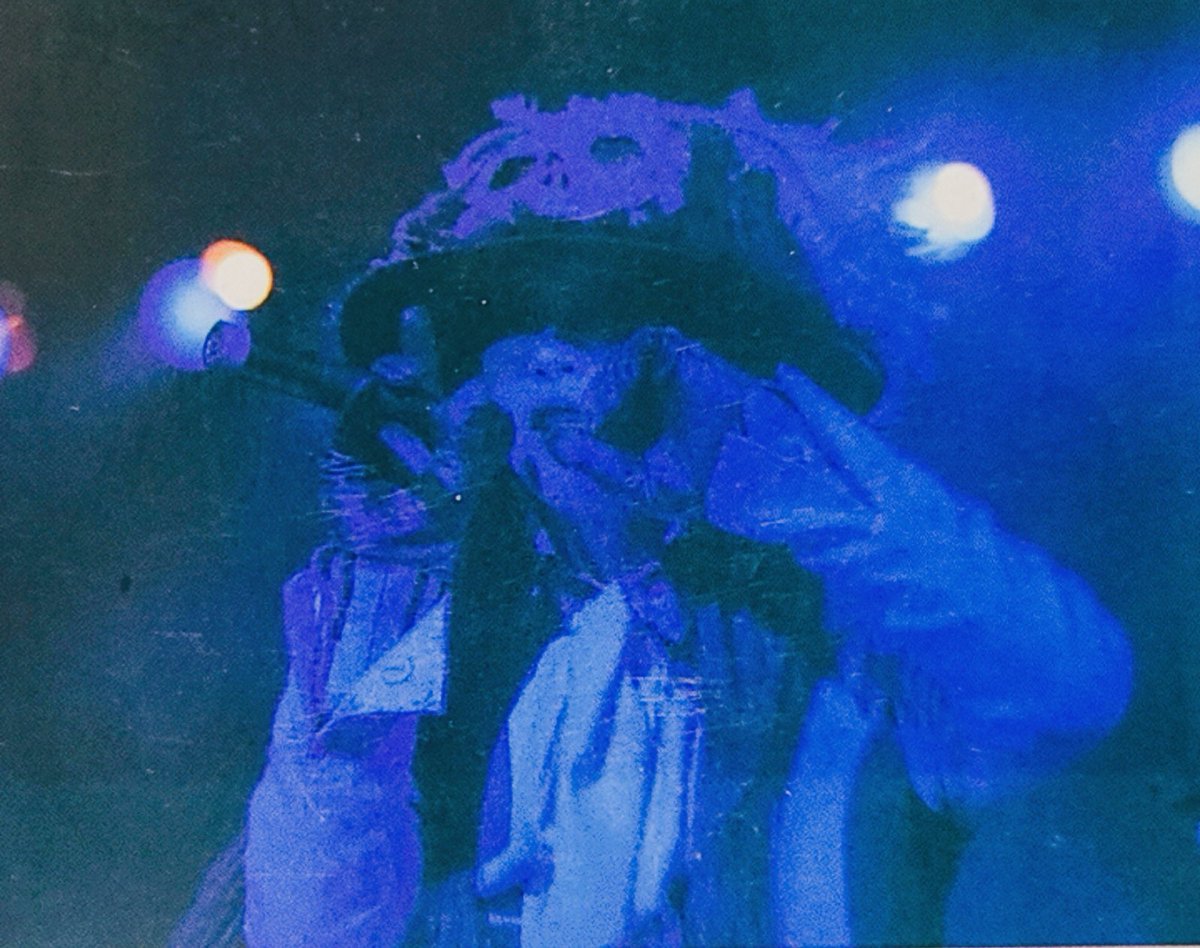 vanilla_sky0914's tweet photo. 狂乱激突軍団、ここに参上②
1994年2月14日
NHKホール
若手コメディアン、極楽とんぼ
のふたりが司会進行役で登場w
#COLOR
#シスターズノーフューチャー
#VOGUE
#SPEEDiD
#DECAMERON
#ビリスラ
#ジョリーピックルス
#REDTAILCAT
#妖花
#AMPHIBIAN
#FREEWILL
#極楽とんぼ
#NHKホール https://t.co/Cr3RfFA6Oj