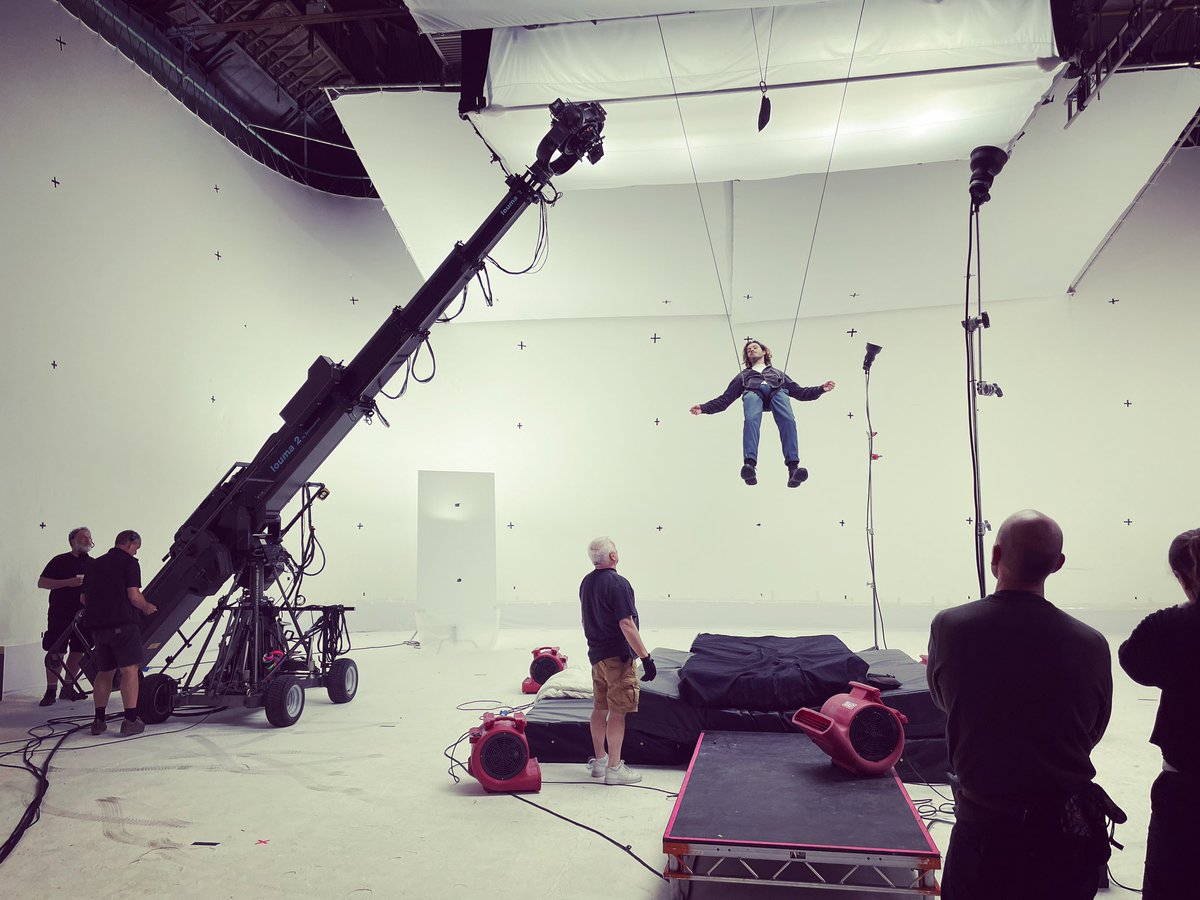 JamesDyer_'s tweet photo. @camdenroque you ok with heights?……….next minute! #standin 
.
.
.
.
.
.
.
.
.
.
.
#filmmaking #1stad #setlife   #wirestunts #louma2crane https://t.co/nmwnqtxk9l