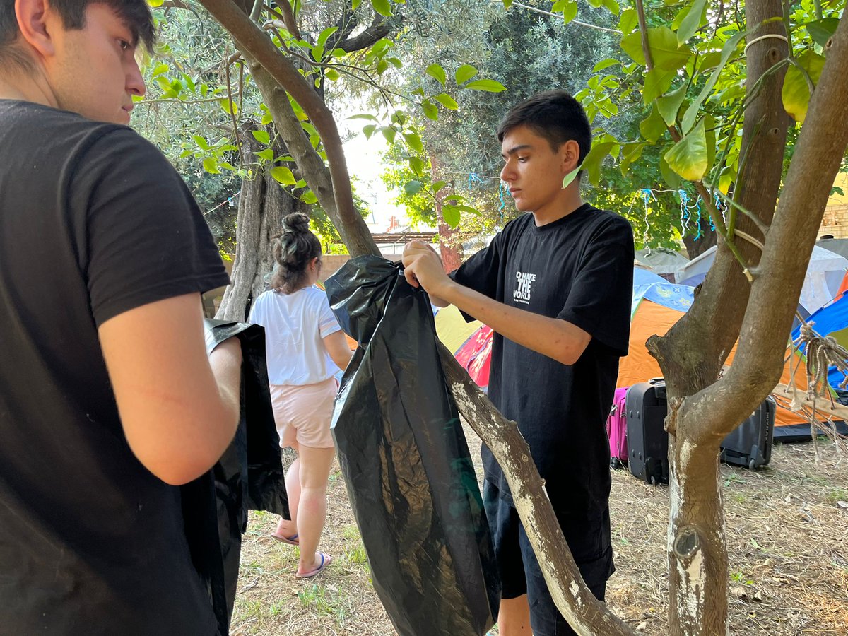 Beklenen ân geldi🥳
Hazırlıklar tamam ✅ 

Arkadaşlığın, dayanışmanın, birlikte üreterek öğrenmenin adresi TLB Yaz Kampı Başlıyor🎉 🏕