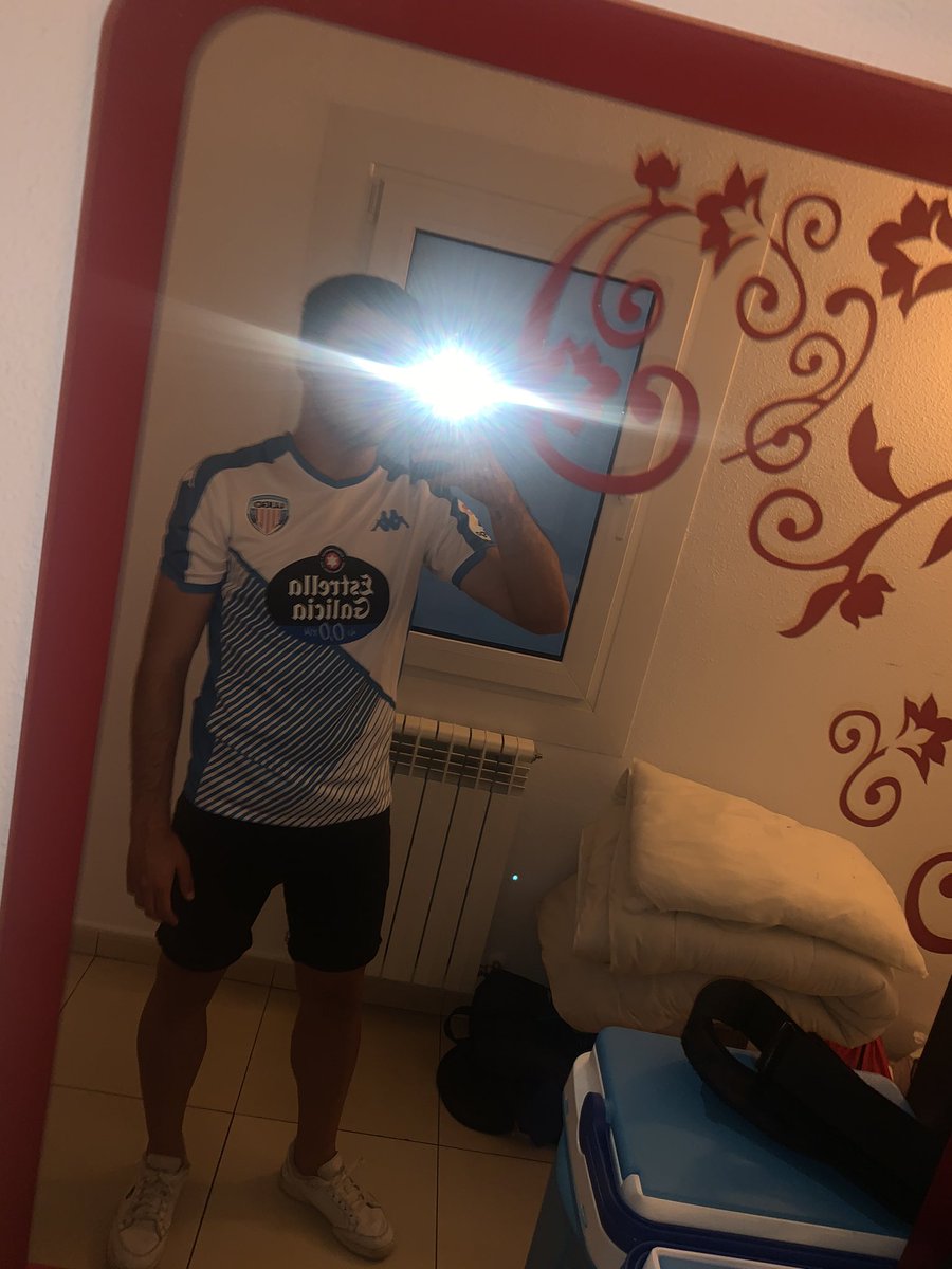 Gracias a @CDLugoCPro  y <a href="/CDeportivoLugo/">Club Deportivo Lugo 🪓</a> por este regalazo que me a llegado!! Sois una puta pasada!!
Dar gracias tambien a <a href="/Uniq_Juan/">Uniq_Juan</a>  y @AleXao_FCB por darme la oportunidad de formar parte de esta gran familiaa!!!