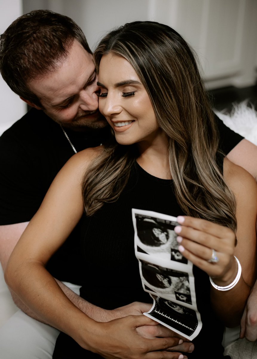 nataliemccanntv's tweet photo. Thrilled to share this news…my husband Brad and I are expecting! We can’t wait to meet our baby girl this December! https://t.co/2vQ8hdsfGg