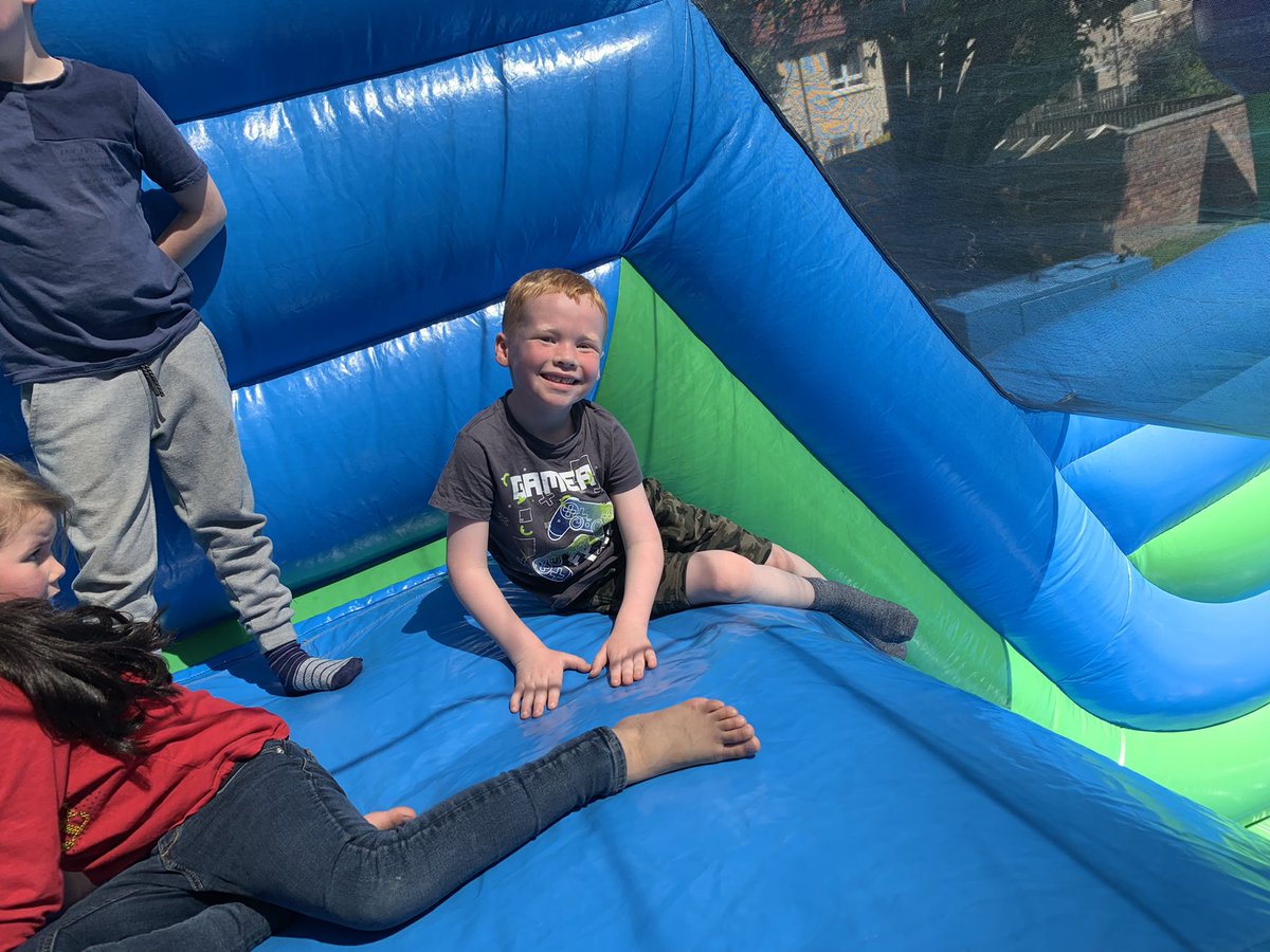 BPSTonge_Miss's tweet photo. Even the teachers got involved! @MrsMcLachlanBPS https://t.co/4Fd0zGhjGD