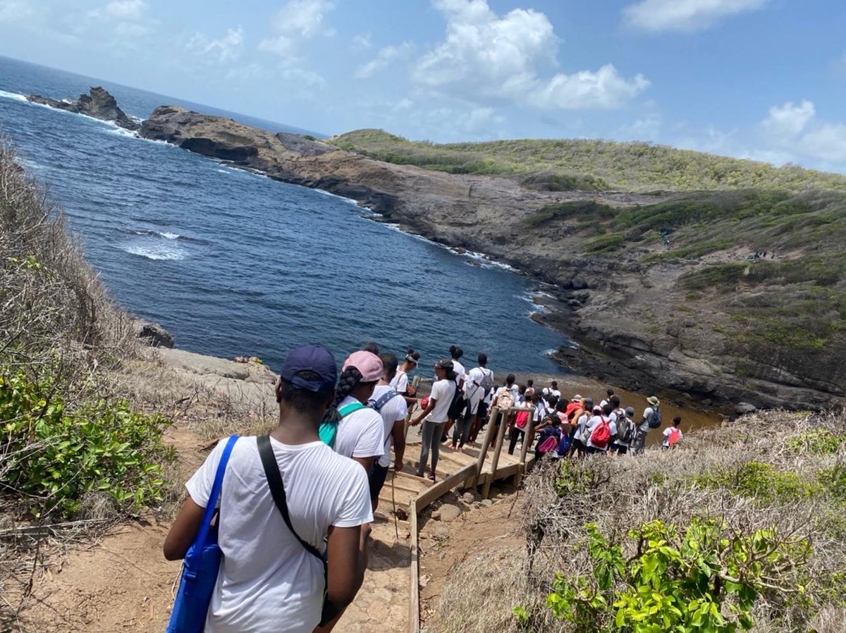 College Edouard GLISSANT tweet media