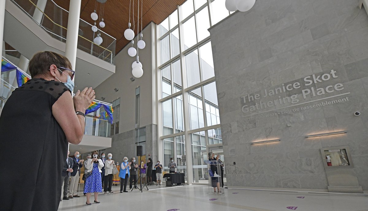 #RVH unveiled a new space to honour the legacy of Janice Skot, our retiring President &amp; CEO. The Janice Skot Gathering Place, a symbol of her commitment to #TEAMRVH &amp; our patients, is a place for all, to meet, share, cry, laugh and heal. Thank you, Janice! 🙌
