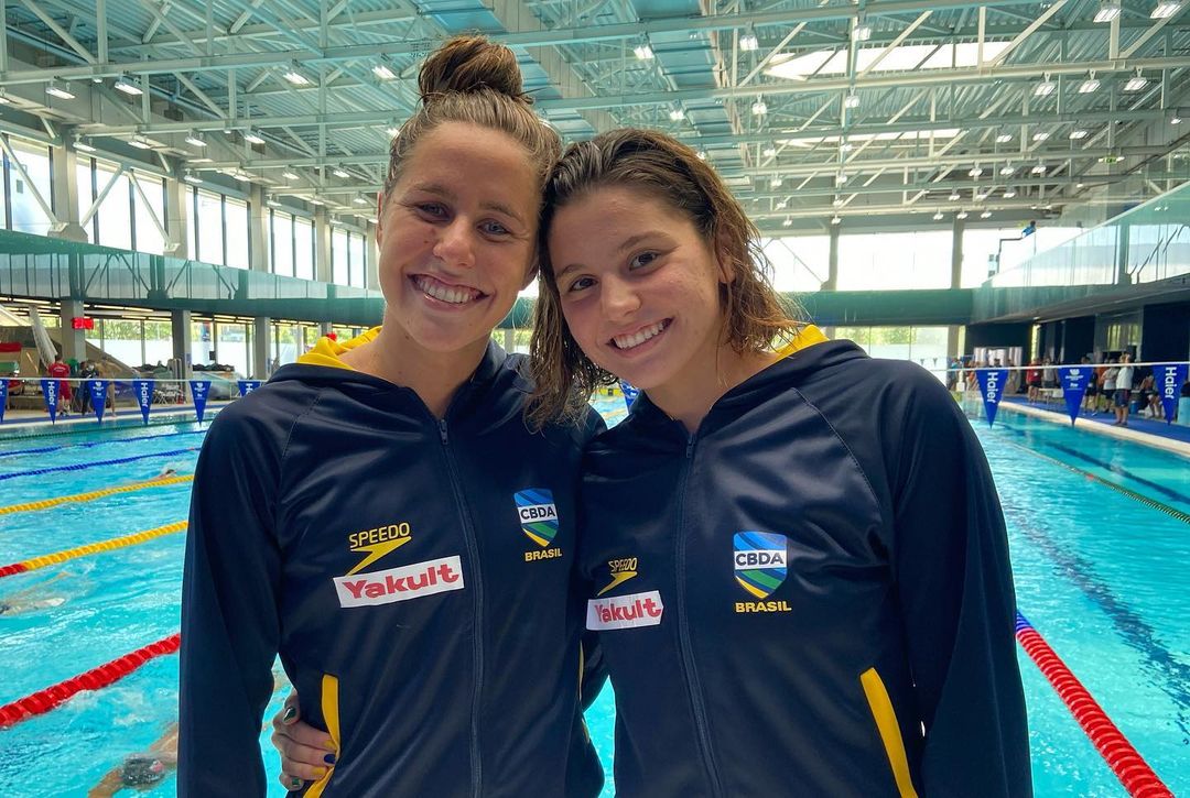 timebrasil's tweet photo. 🚨 RECORDE BRASILEIRO 🚨

Beatriz Dizotti volta a bater o recorde dos 1.500m livre: 16:05.25

6º lugar para ela e 7º para Viviane Jungblut

Vocês fizeram história! 1ª vez que o 🇧🇷 teve 2 mulheres numa final de Mundial de longa. https://t.co/FkzC6xNXPy