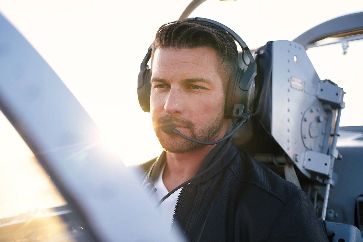 letterboxd's tweet photo. “My biggest drive is creating the most stunning and dynamic aerial cinematography that’s ever been done.”
Top Gun: Maverick aerial coordinator Kevin LaRosa II tells @kambolecampbell about capturing the most exciting scenes from the biggest film this year: https://t.co/KkpatDUsdU https://t.co/ZIU7xoioWB