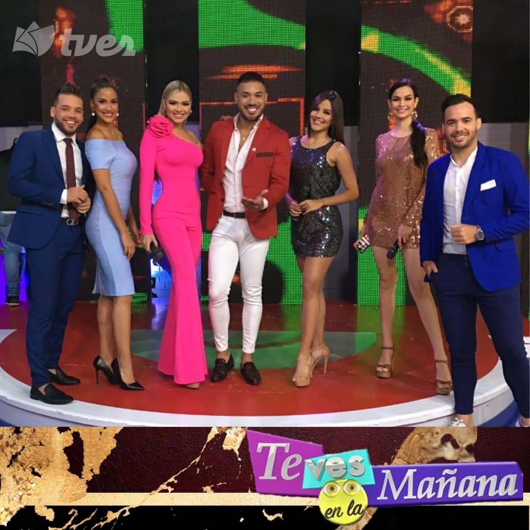 TvesSonrie's tweet photo. ¡Oye tú😝! Sube esos ánimos que en #TeVesEnLaMañana te esperan con la mejor disposición para llevar alegría a tu hogar mediante las mejores secciones de entretenimiento a las 9⃣:0⃣0⃣ a. m. por @TvesSonrie ��

👉🏽Mi gente linda ¡Alégrense😁! ¡La vida es solo una🌟! https://t.co/Pyrjs0eWa3
