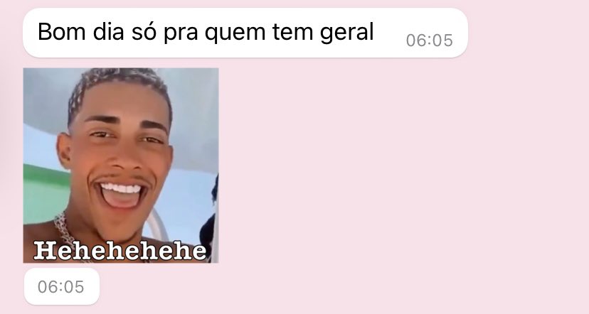 giuliaventurat's tweet photo. olhando o twitter e lembrando que acordei assim hoje: https://t.co/QOaBGOq5BQ
