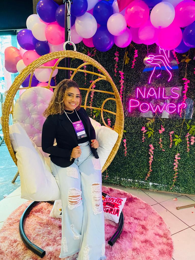 hellendavigaby's tweet photo. #Powernails 🚀💅🏻🥰 https://t.co/vOFLvitm0z