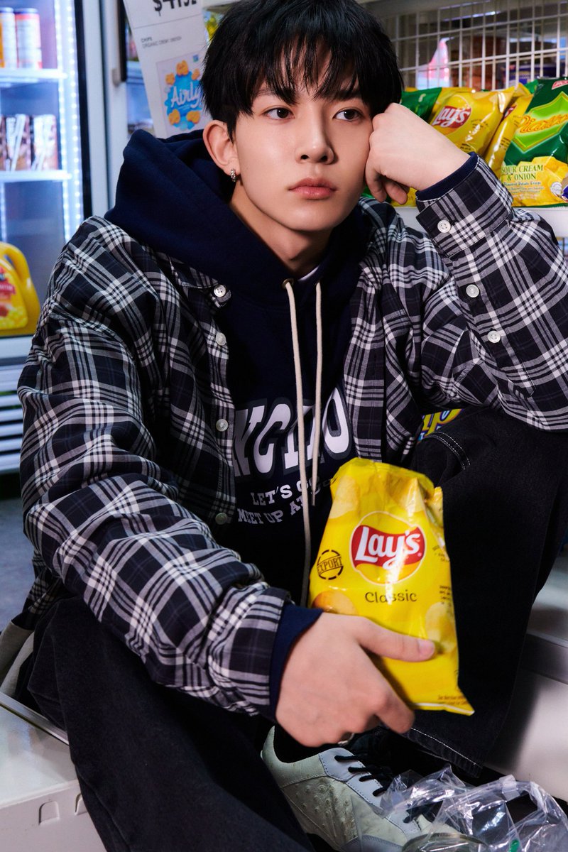 twyliaaa's tweet photo. PIATTOS ERA NAURRR ?!#+@+#?@+!? https://t.co/6oQqlEGeyD