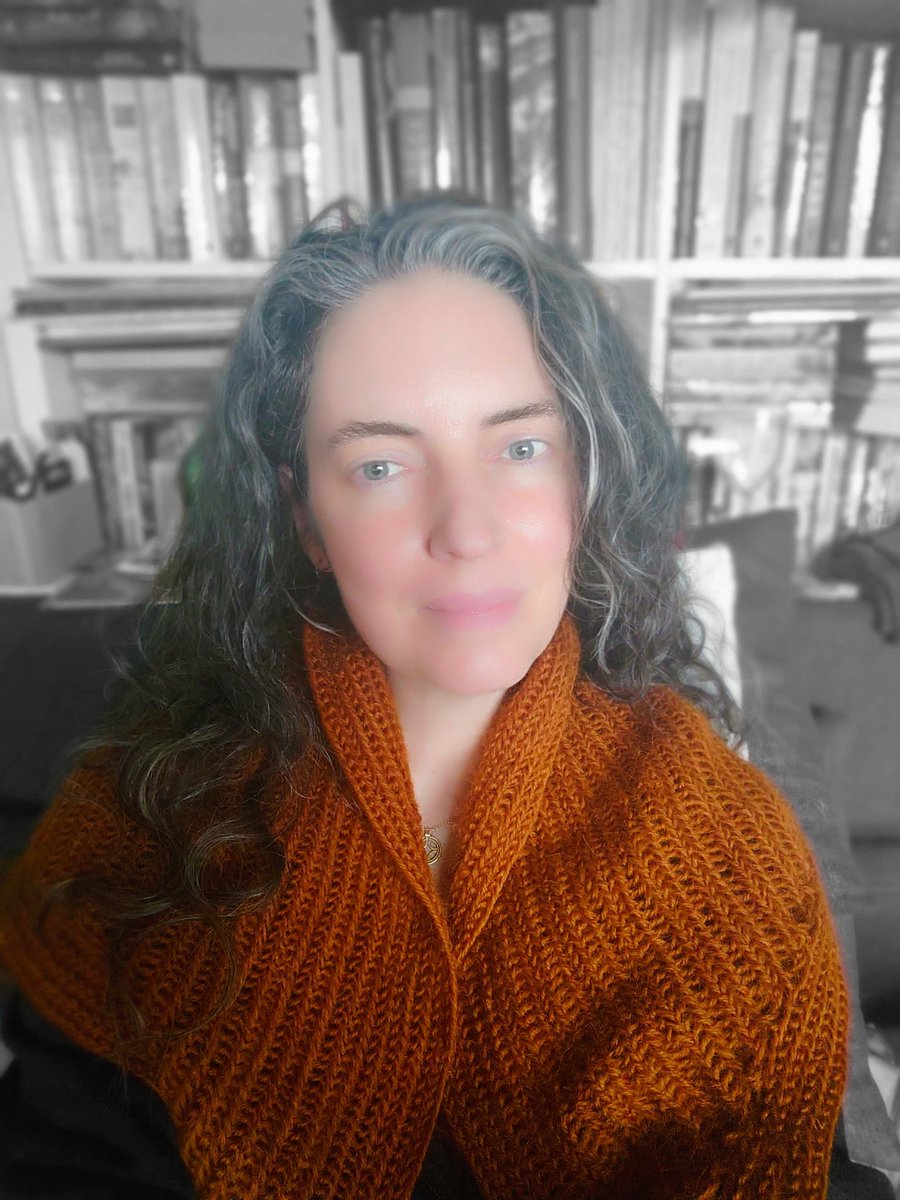 jennyeri's tweet photo. Twitter void, I just finished this nålbound shawl! Pretty pleased with it. 🧡
#nalbinding #oldcraft #needlecraft https://t.co/6uSIqvqnwU