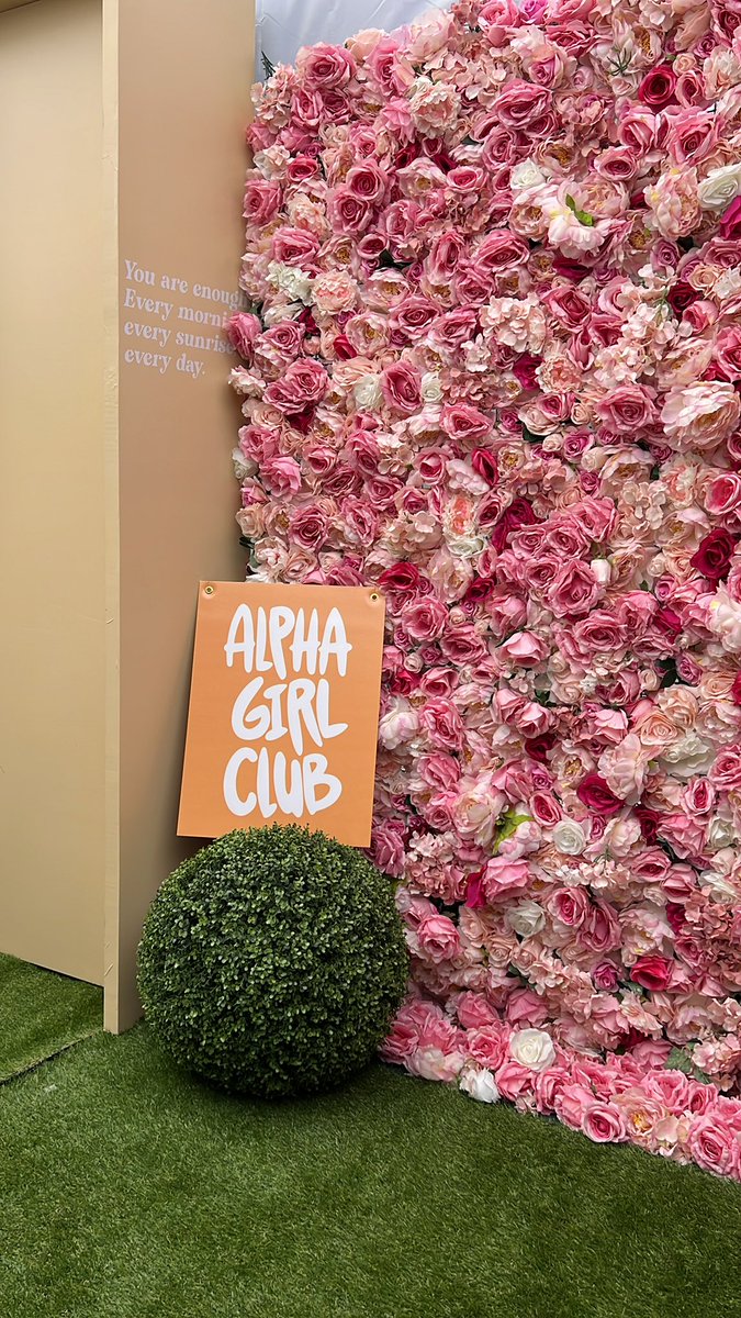 Alpha Girl Club tweet media