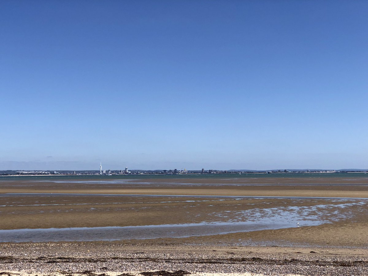 SiriusStar1963's tweet photo. Monday wander. #Appley #beach #Solent #PureIslandHappiness #IOW ☀️ https://t.co/xM5CK88lCt