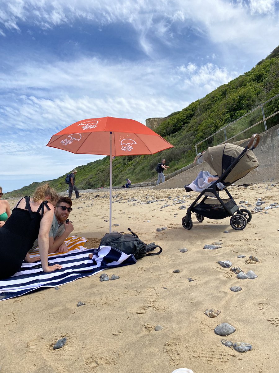 julienewcoach's tweet photo. @lindamagTV @goodgrieftrust This was us near the little Banksy in Cromer yesterday.When I came out of the sea an elderly lady called me over. She shared with me that it was exactly 1 year 2 the minute since her mum died aged 101.She had literally just scattered her ashes into the sea. My GGT own pop up cafe https://t.co/7RG8VCWCHt