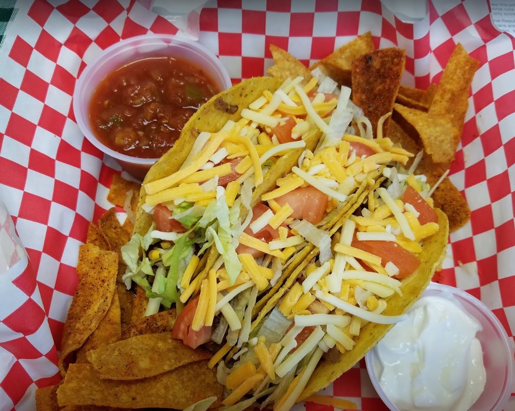 curtssmokin's tweet photo. Any day is a great day to visit Curt's Smokin' Ribs.🤗
.
Delivery Call: 570-726-7427
.
Text Curts to 33733 for Online Ordering
.
.
#CurtsSmokinRibs #MillHallPA #PAEats #KnowBetterBBQ #WeeklySpecials #PABBQ #BBQFoodie #FoodPorn #GrilledMeat #SmokedMeat https://t.co/8oF4qMymOj