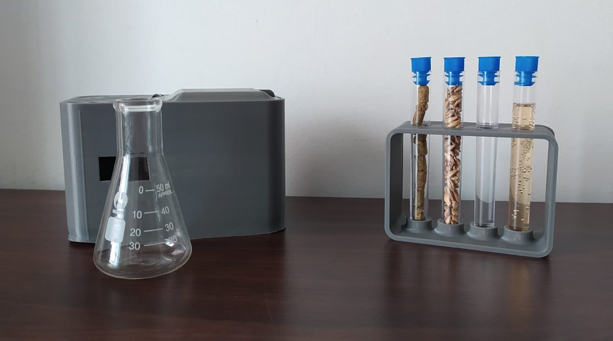 DHomebrewers's tweet photo. Tercera versión de un Gadget DIY con más de dos años de desarrollo que espero poder terminar pronto. ¿Sabéis que puede ser por la foto? No vale decirlo si ya os lo he dicho entre cervezas😅.
#diy #homebrew #diyhomebrew #diyhomebrewers #beer #cervezacasera #cervezartesana https://t.co/MCYHjoFbuy